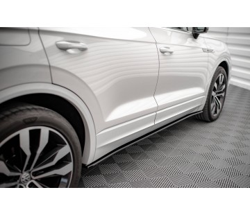 Добавки за прагове Maxton design за VW Touareg R-line (2018-2023)